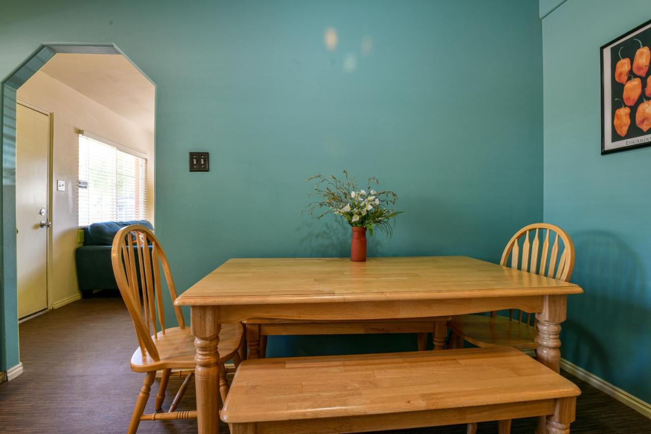 Inn 1 - Downtown 1 Bedroom Unit, Sleeps 6 With Shared Hot Tub Моаб Экстерьер фото