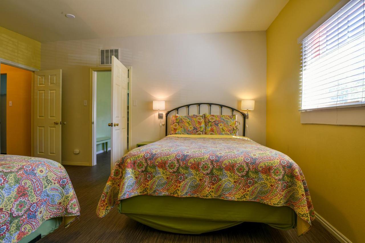 Inn 1 - Downtown 1 Bedroom Unit, Sleeps 6 With Shared Hot Tub Моаб Экстерьер фото